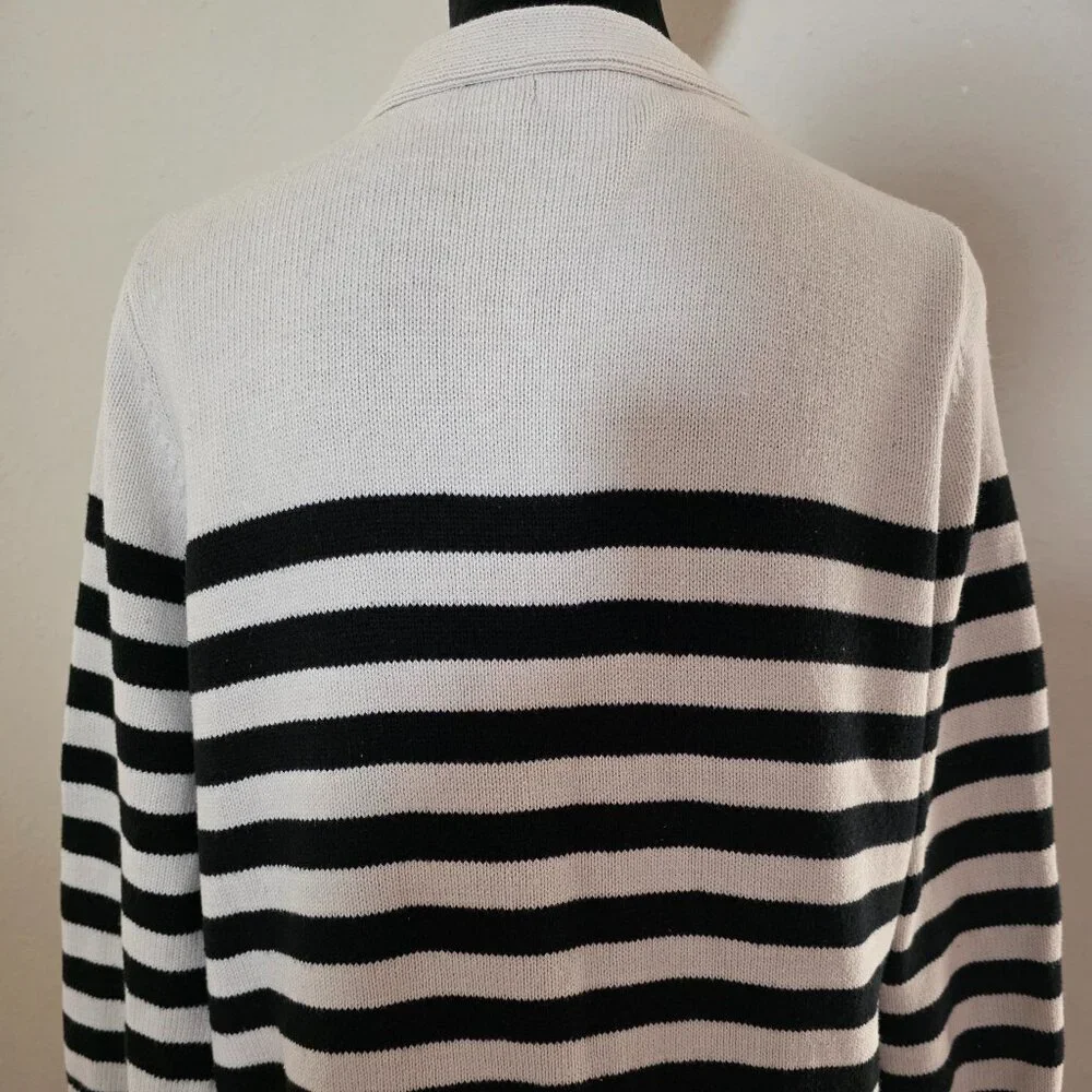 H&M women's Cardigan crewneck sweater, size Large. - Picture 2 of 9